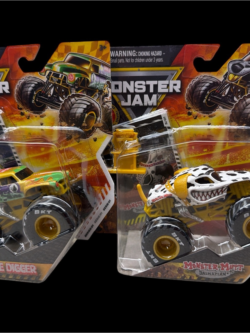 Monster Mutt Dalmatian grave digger Die-Cast 2 packet Monster Truck - Yellow